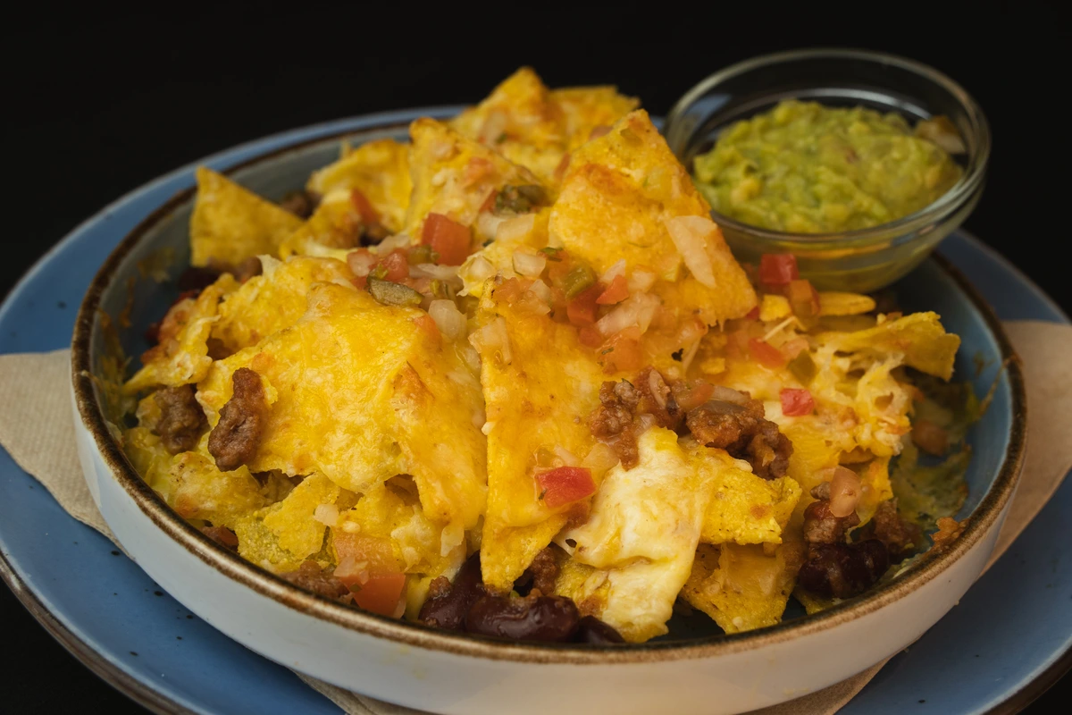 1/2 NACHOS BLARNEY STONE