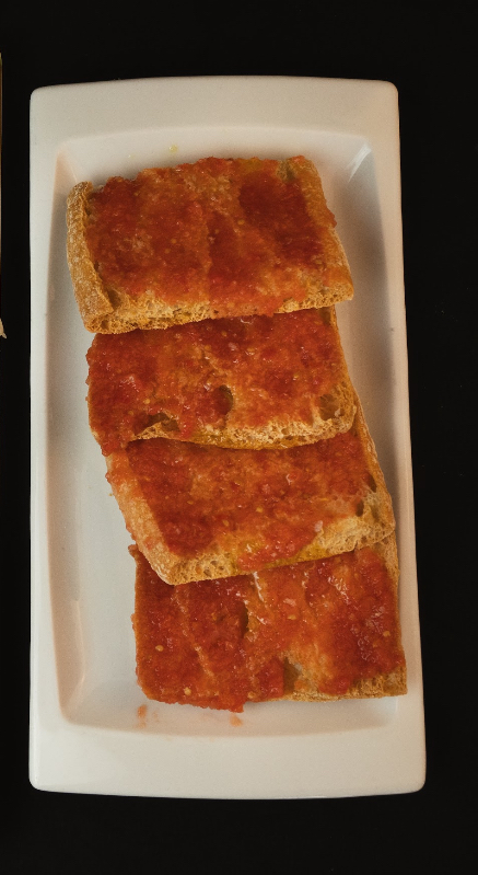 PAN DE CRISTAL CON TOMATE